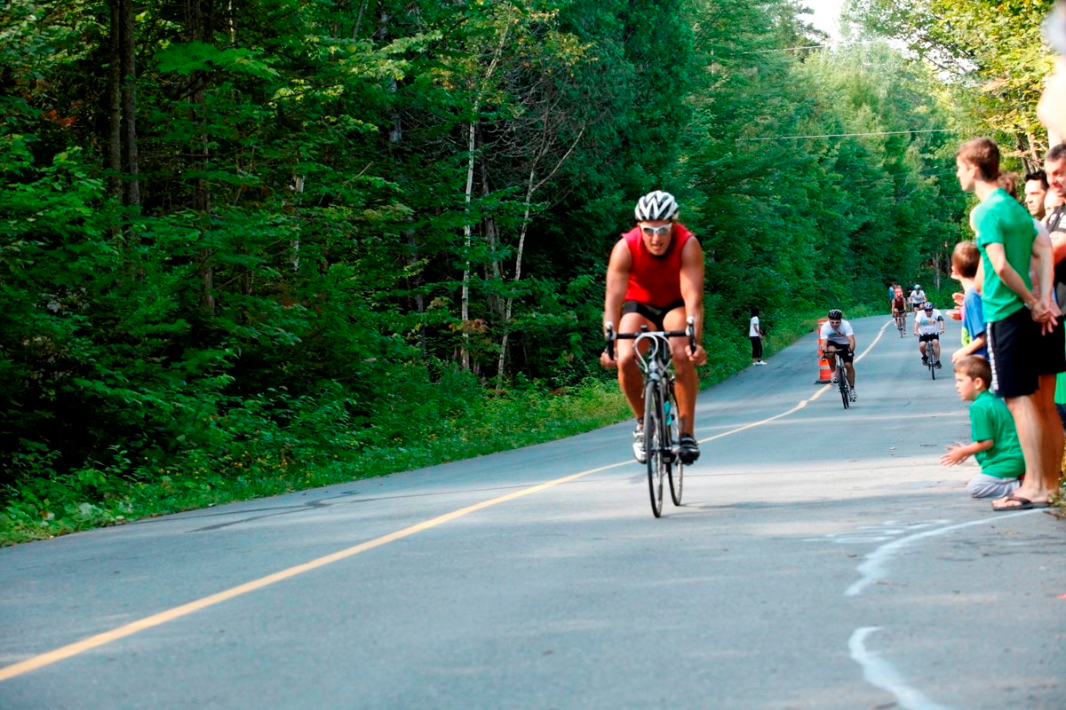 (299 photos) Plus de 150 braves pour le Premier Triathlon du Lac-Poulin