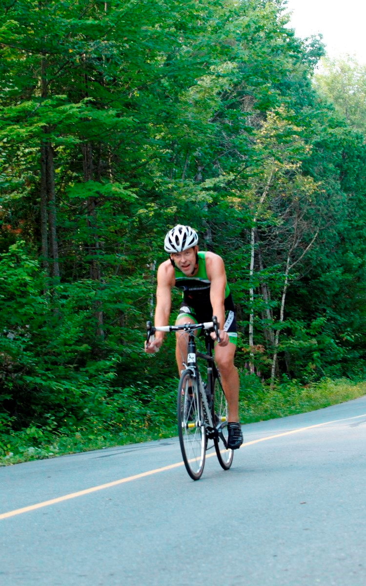 (299 photos) Plus de 150 braves pour le Premier Triathlon du Lac-Poulin