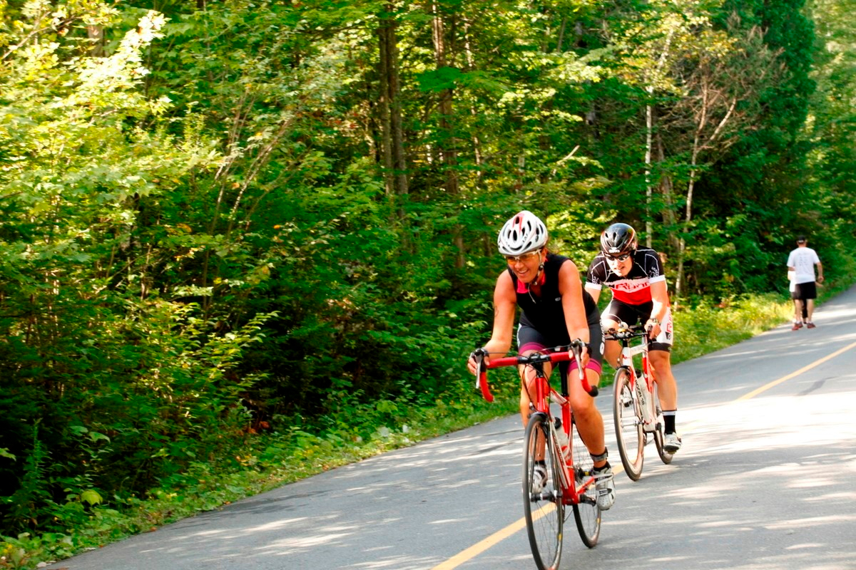 (299 photos) Plus de 150 braves pour le Premier Triathlon du Lac-Poulin