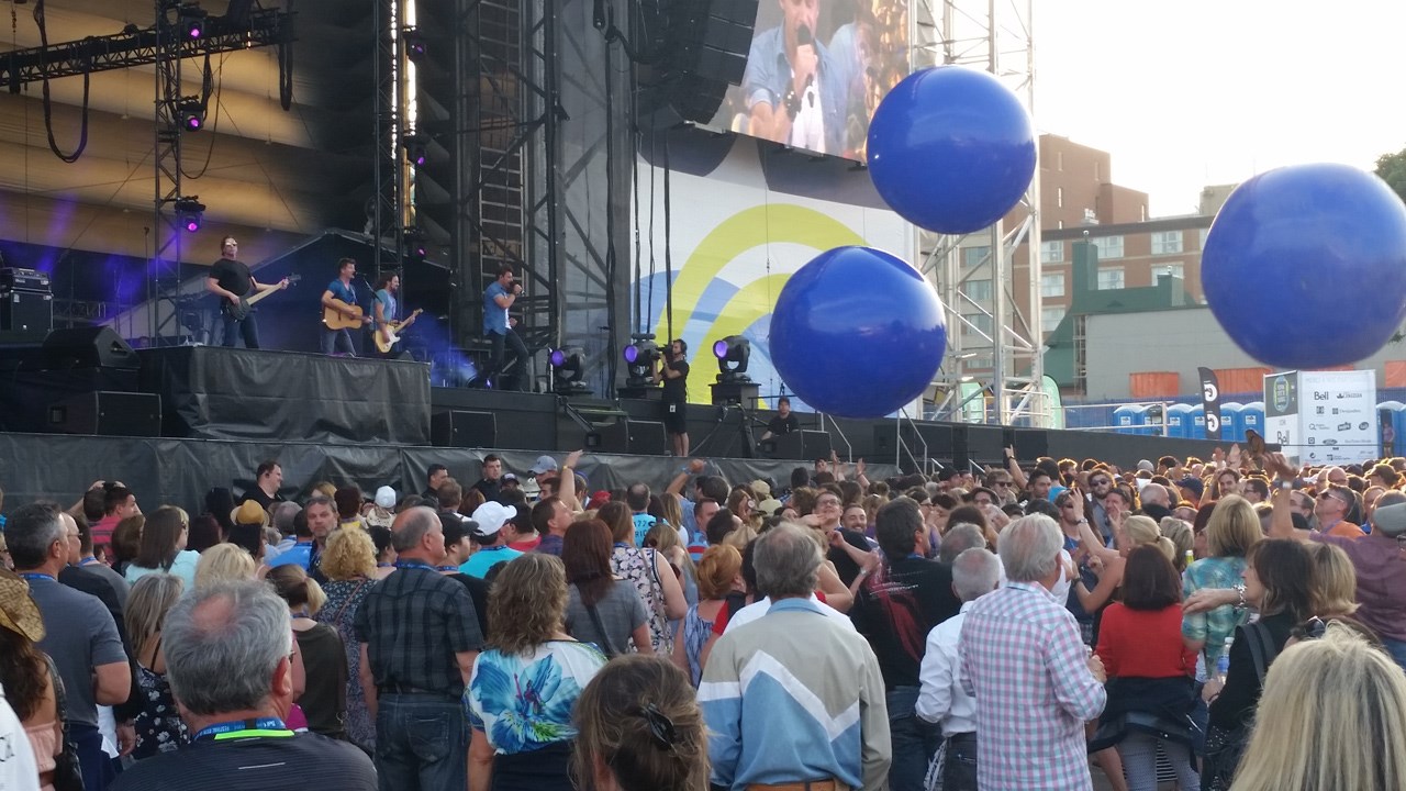 Le Beauceron Robby Johnson offre une solide performance au Festival d’été de Québec