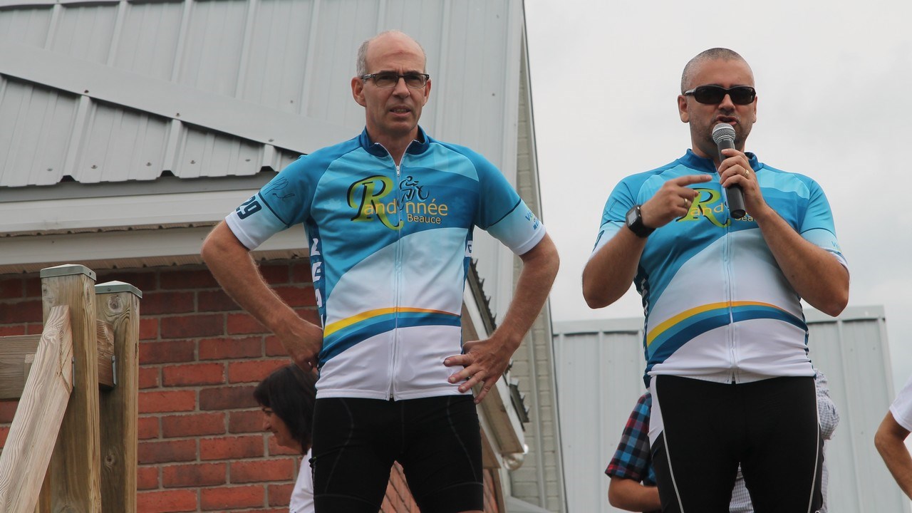 La « Randonnée Beauce 2015 » avec Marie-Philip Poulin permet d'amasser 25 000 $ pour la piste cyclable