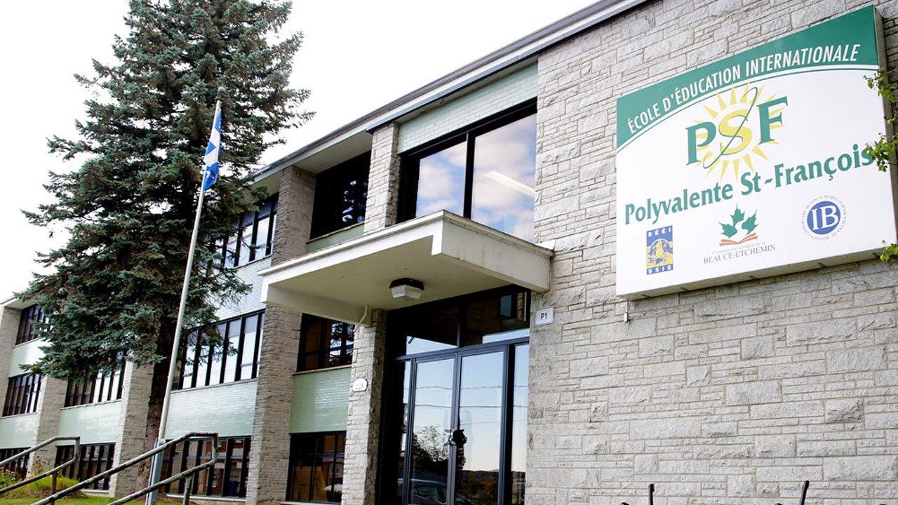 Le Programme d’éducation internationale à la polyvalente Saint-François obtient une bonne note