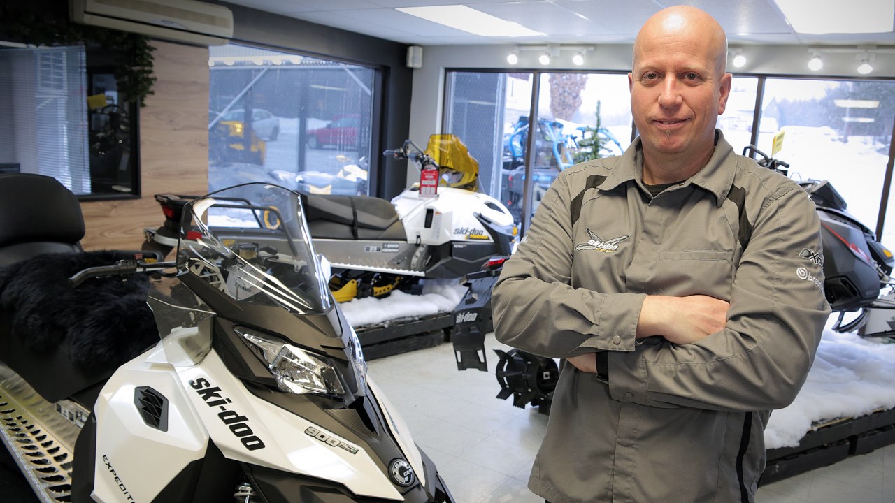 Francis Gilbert, directeur général chez Moto Pro.