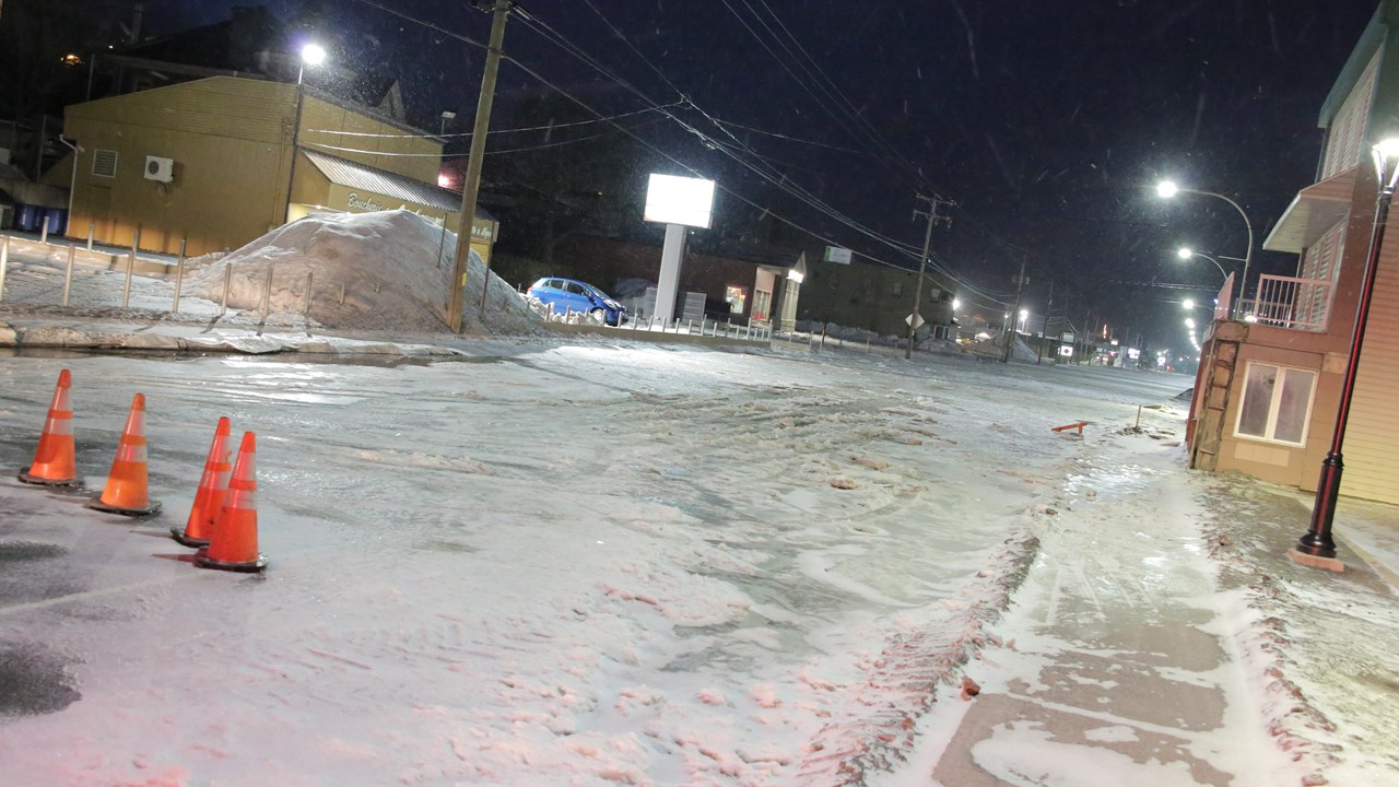 Un embâcle sur la rivière Chaudière cause des inondations à la hauteur de Beauceville