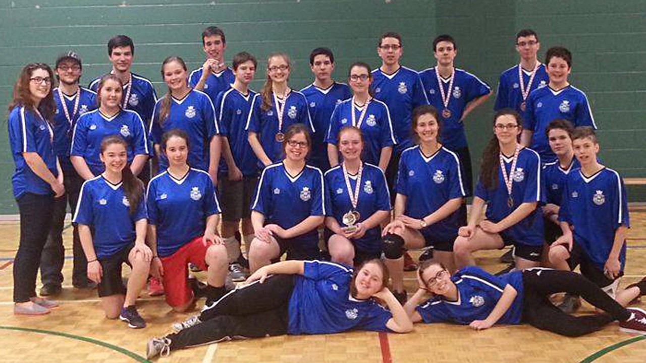 L’Escadron 890 de Saint-Georges remporte la médaille de bronze en volleyball à Valleyfield