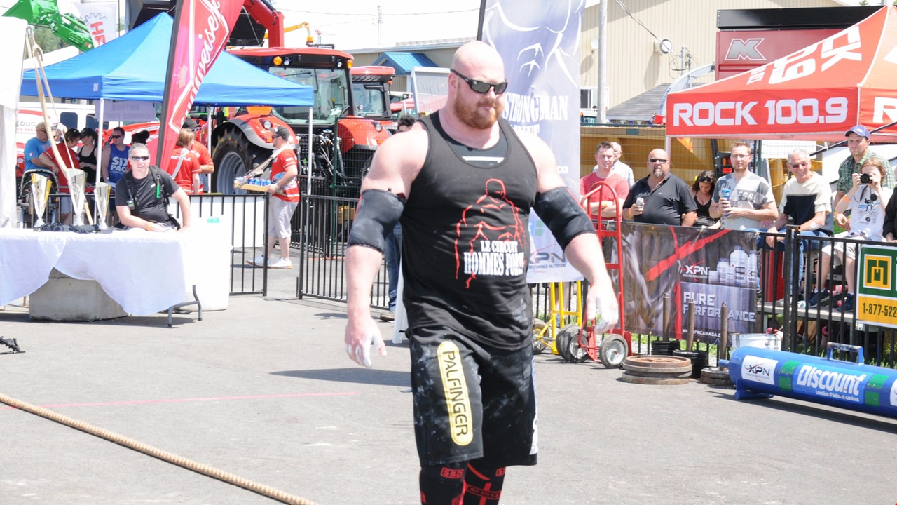 Jean-François Caron domine encore une fois au championnat provincial d'hommes forts de Saint-Odilon