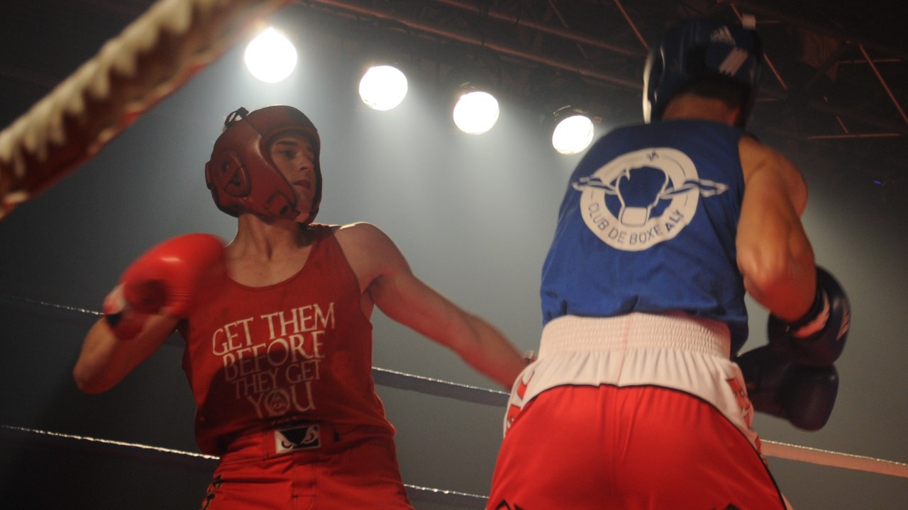 Victoire percutante d'Hubert Poulin lors du Gala de boxe Dooly's