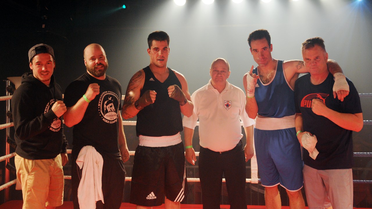 Victoire percutante d'Hubert Poulin lors du Gala de boxe Dooly's