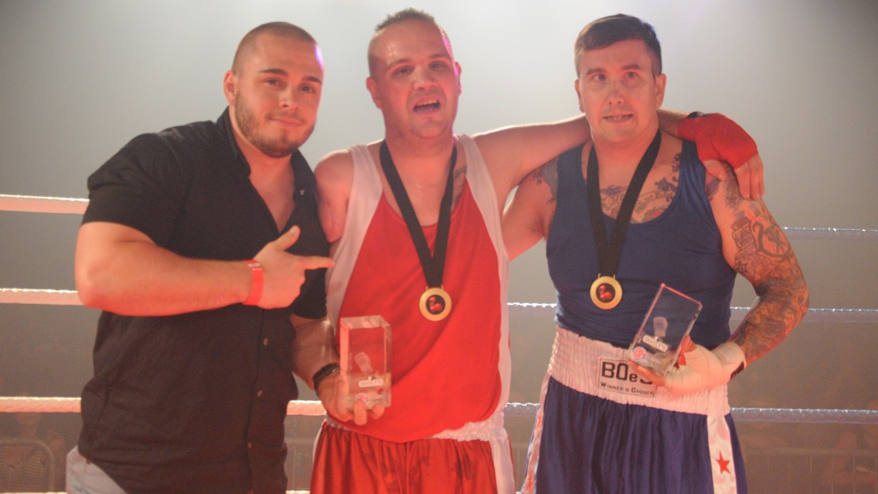 Victoire percutante d'Hubert Poulin lors du Gala de boxe Dooly's