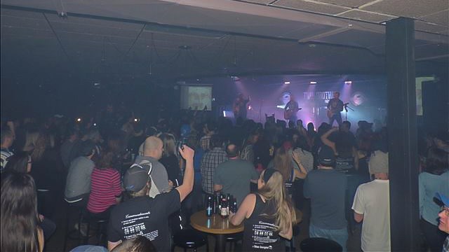 Le lancement officiel du 1er album des Twin Brothers a eu lieu samedi dernier à Tring-Jonction. Près de 500 personnes y sont venues applaudir le groupe dans une ambiance festive.