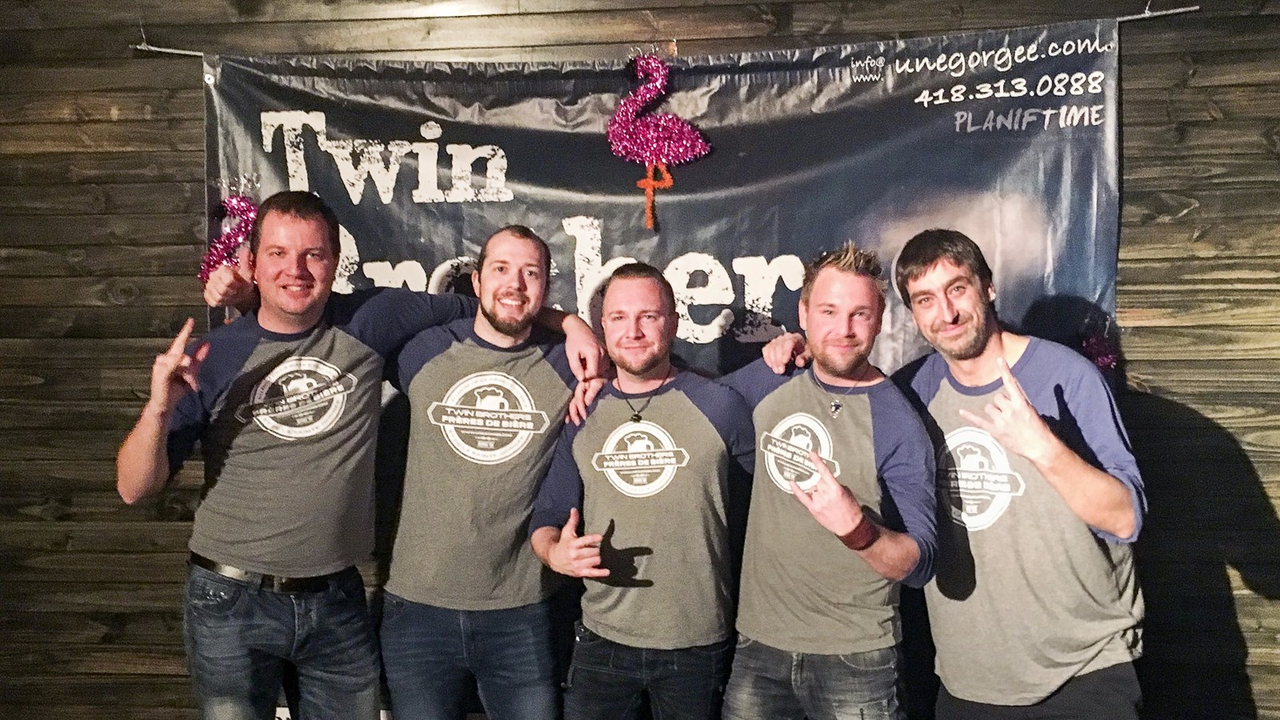 Le lancement officiel du 1er album des Twin Brothers a eu lieu samedi dernier à Tring-Jonction. Près de 500 personnes y sont venues applaudir le groupe dans une ambiance festive.