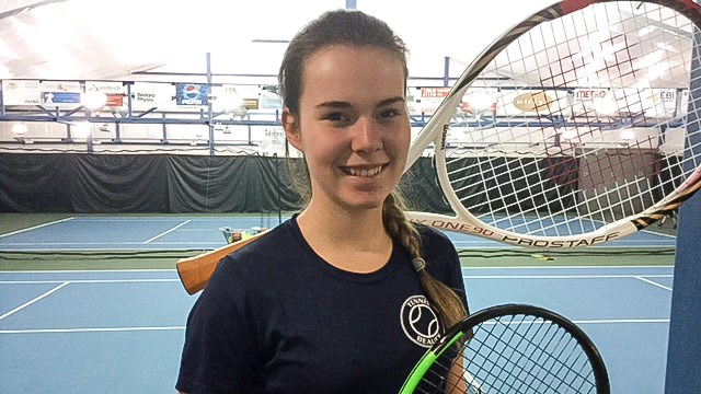 AlexiAnn Drouin, qui a réalisé sa meilleure performance lors d'un championnat provincial.