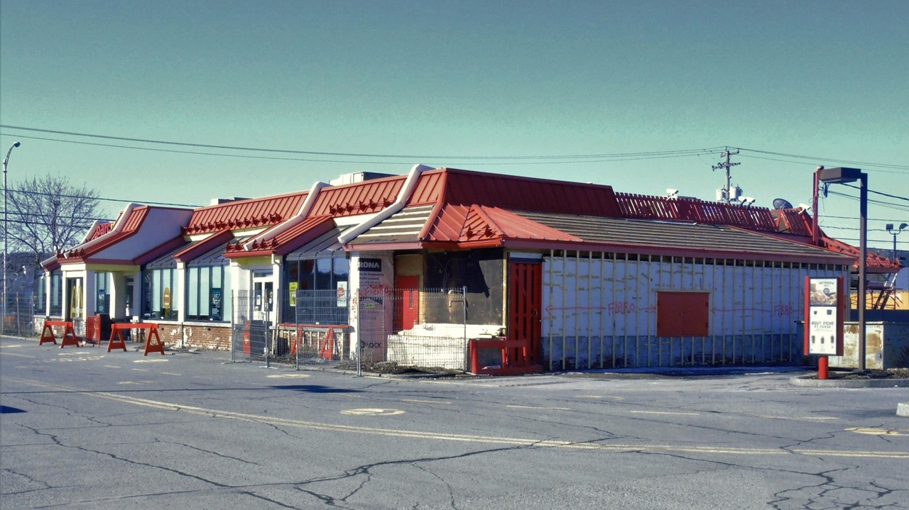 L'avancement actuel des travaux extérieurs au McDonald's sur le boulevard Lacroix à Saint-Georges.