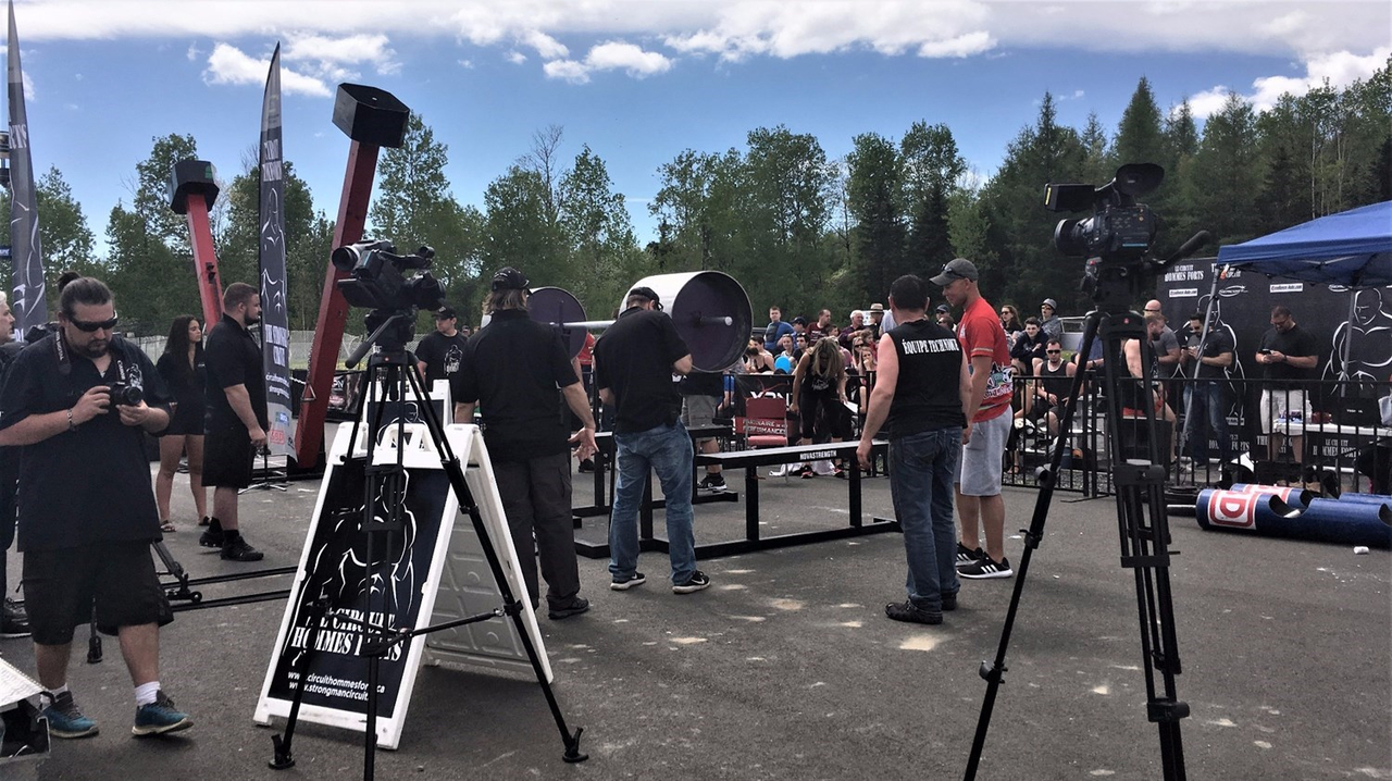 Le Championnat provincial des hommes forts du Québec attire les foules à Saint-Odilon