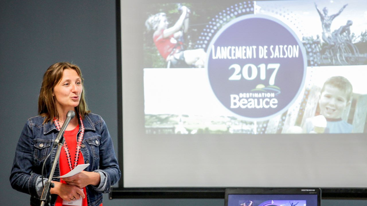 Josiane Simard, directrice du développement touristique à Destination Beauce, a exposé la planification stratégique pour l'été 2017.