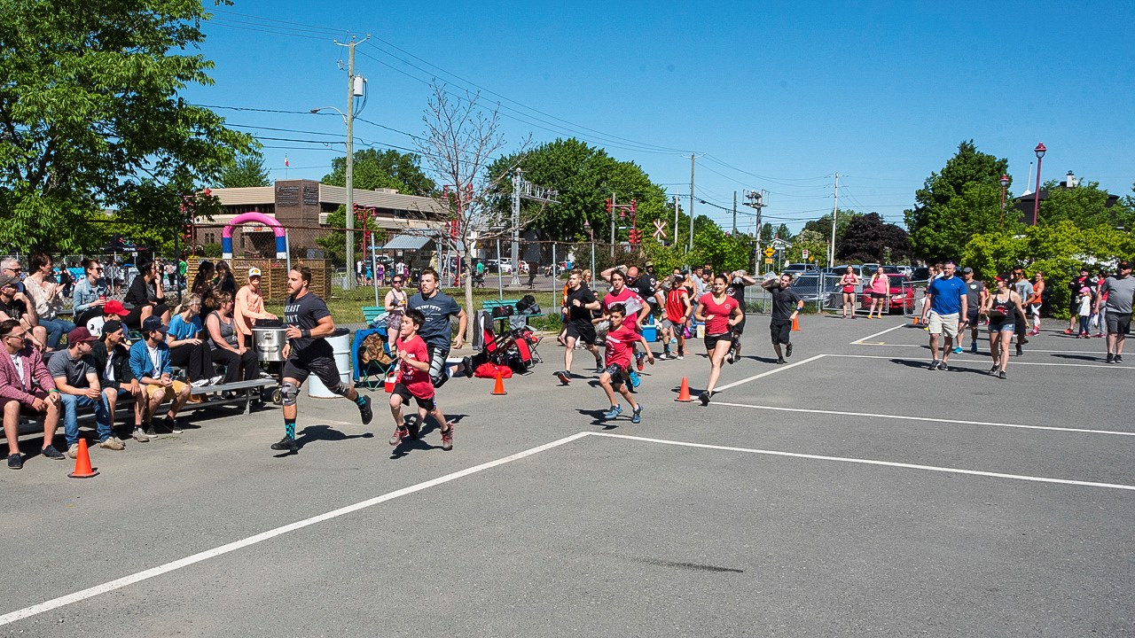 Plusieurs centaines de personnes ont profité du soleil au Festival sportif de Sainte-Marie