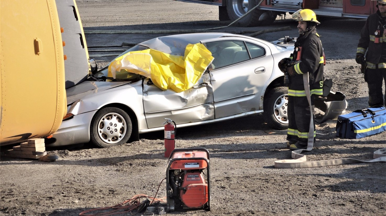 Simulation d'accident et exercice de désincarcération à Saint-Victor