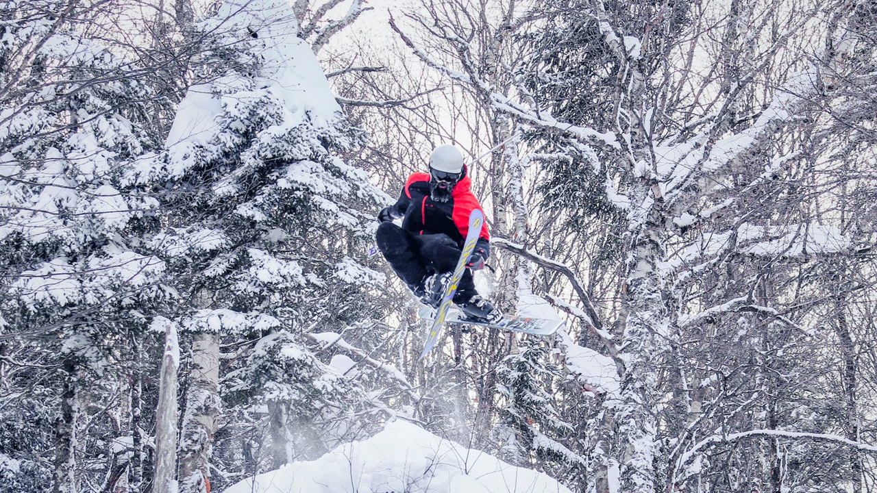 Toute l'équipe du Massif du Sud s'active à préparer au mieux la station pour l'hiver