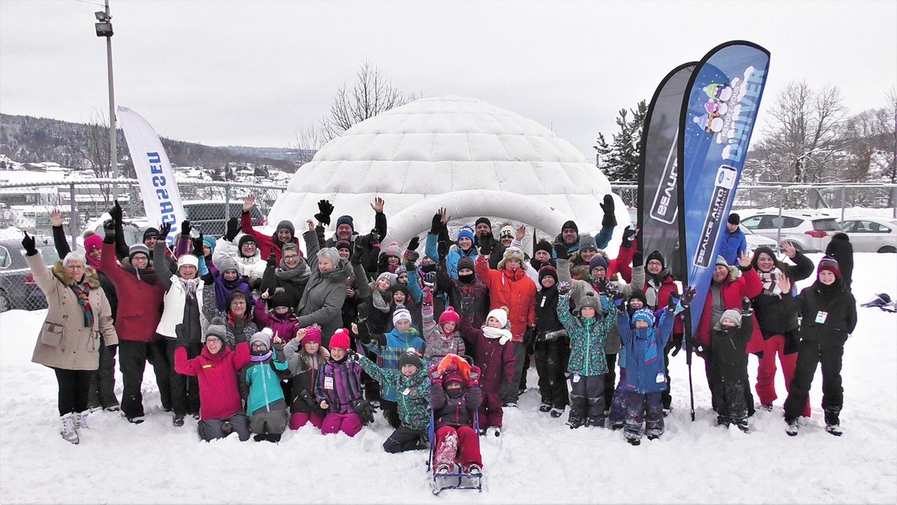 Dans cette capsule d'Hier à aujourd'hui avec Normand DeLessard, Normand présente des images du combat de balles de neige Yukigassen qui s'est déroulé à Beauceville lors du samedi 10 février dernier, dans le cadre des Rendez-vous d'hiver Beauce Auto Ford Lincoln.
