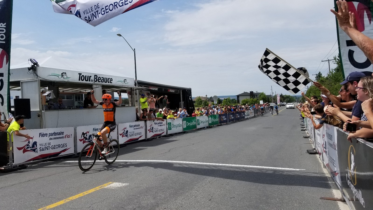 Un Québécois remporte le 33e Tour de Beauce