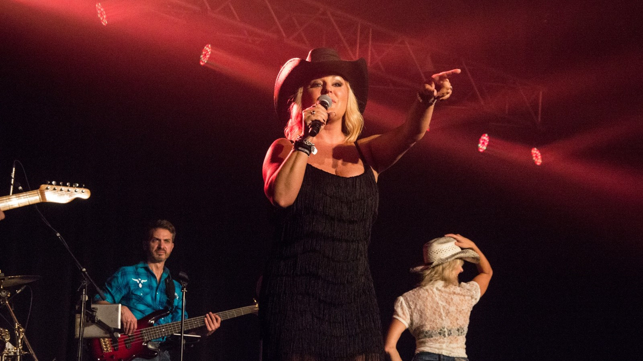 Un public comblé pour l’étoile de la country Guylaine Tanguay