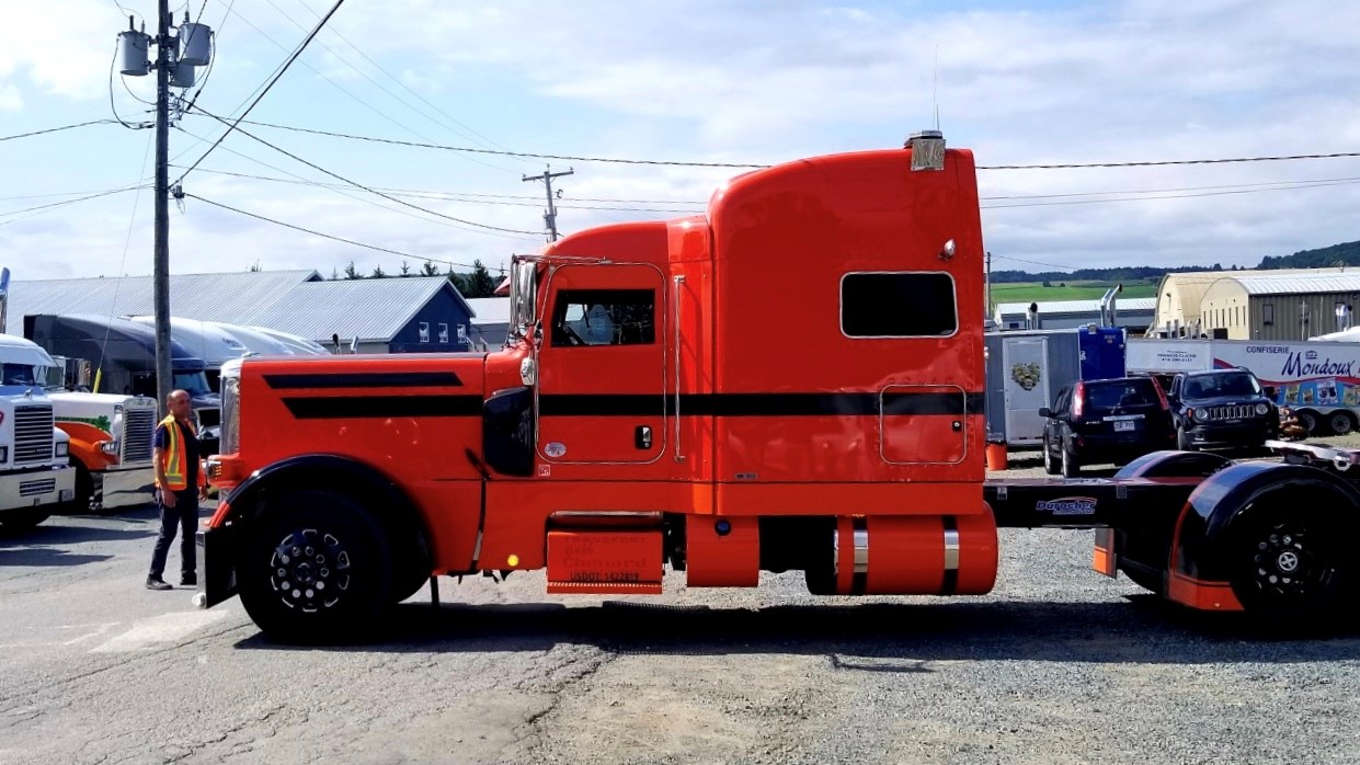 St-Joseph : les camions sont prêts pour le défilé