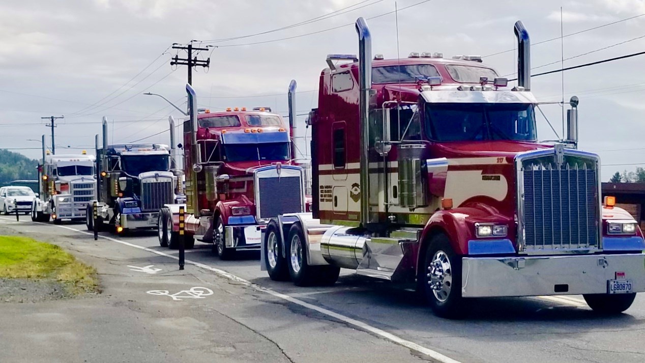 St-Joseph : les camions sont prêts pour le défilé