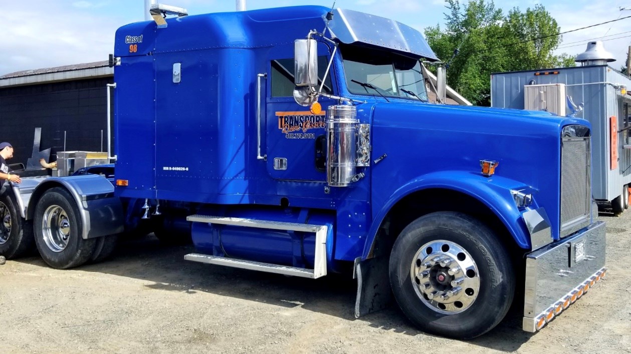 St-Joseph : les camions sont prêts pour le défilé
