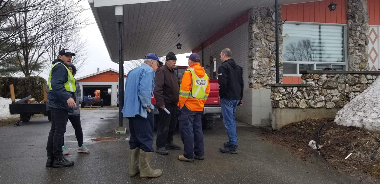 Inondations à Saint-Joseph : le maire s'attend à la pire crue depuis 100 ans
