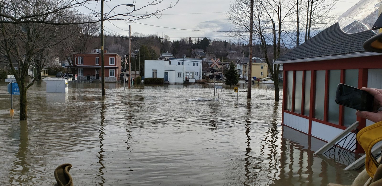 Inondations : une crue de 100 ans à Sainte-Marie