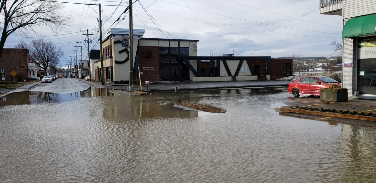 Inondations : une crue de 100 ans à Sainte-Marie