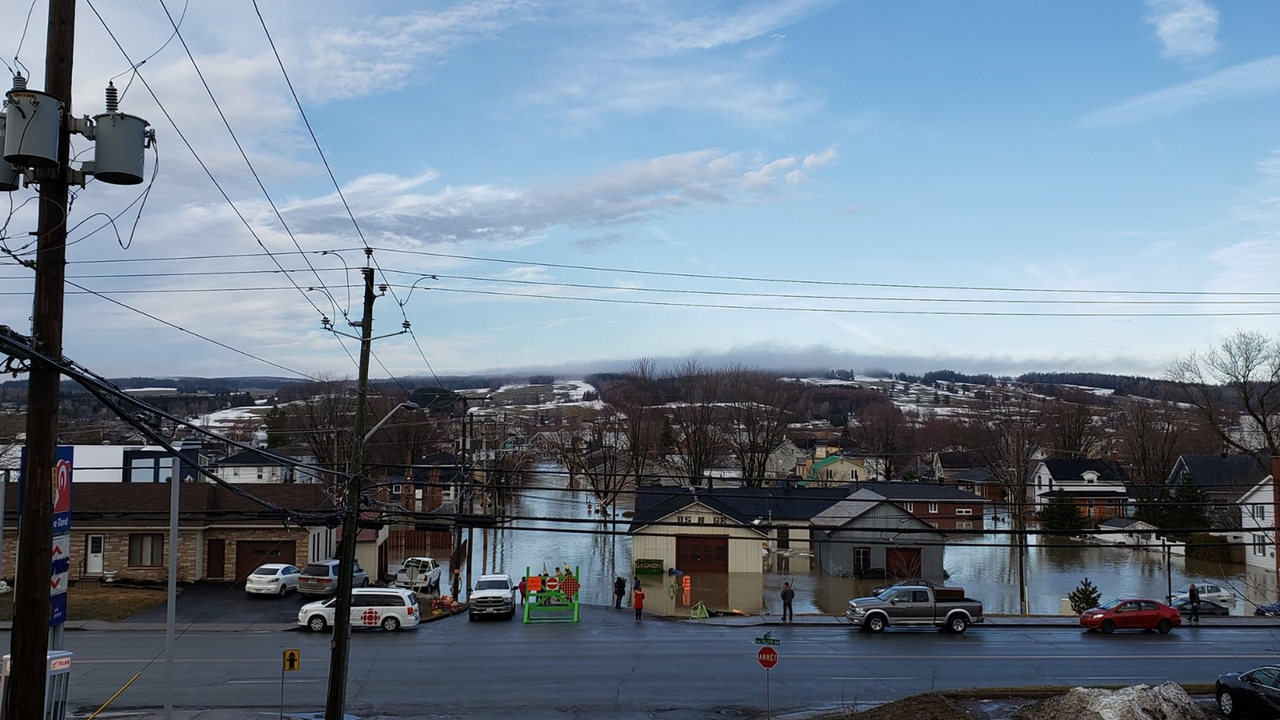 Inondations : une crue de 100 ans à Sainte-Marie