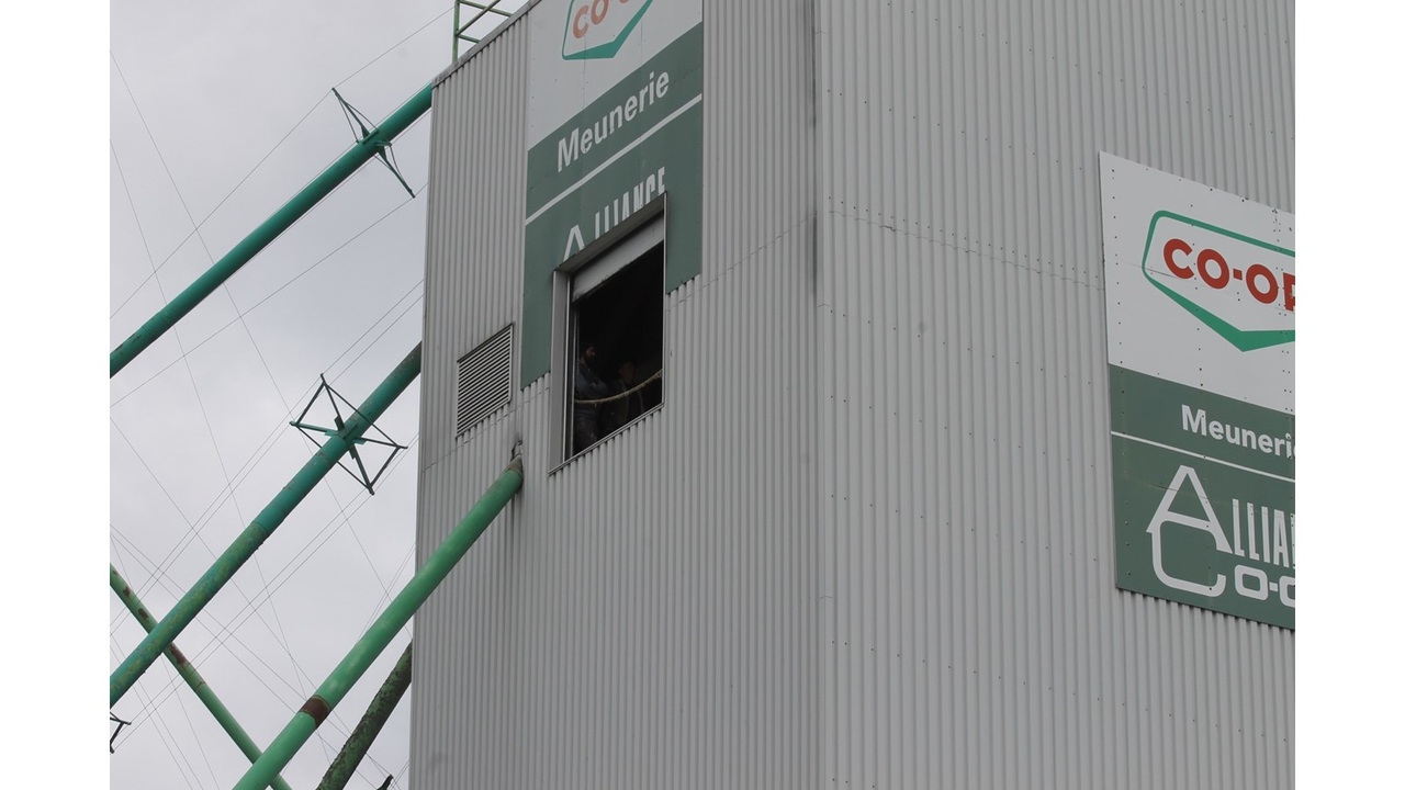 Chute dans un silo à grain : les blessures de l'homme ne seraient pas majeures