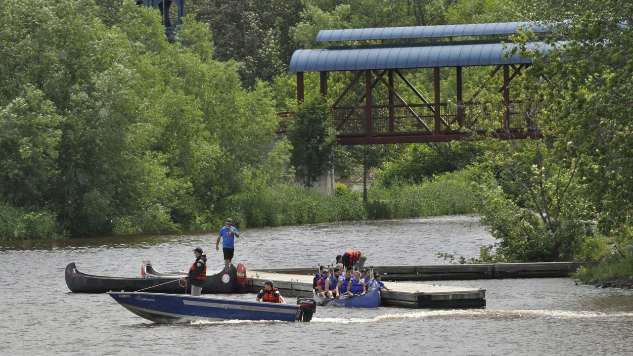 Le Défi rabaska St-Georges Ford a réuni petits et grands sur le bord de la rivière
