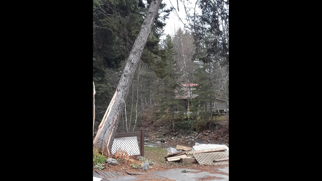 Photo-reportage : les dégats causés au camping La Roche D'or