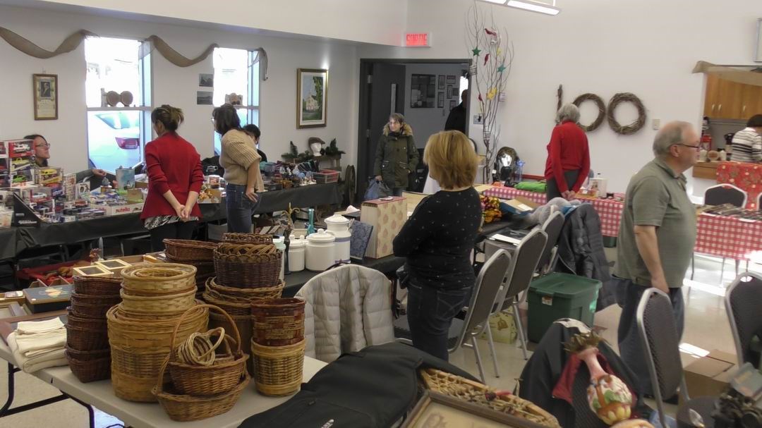 Normand DeLessard présente le marché de Noël et aux puces de Saint-Philibert