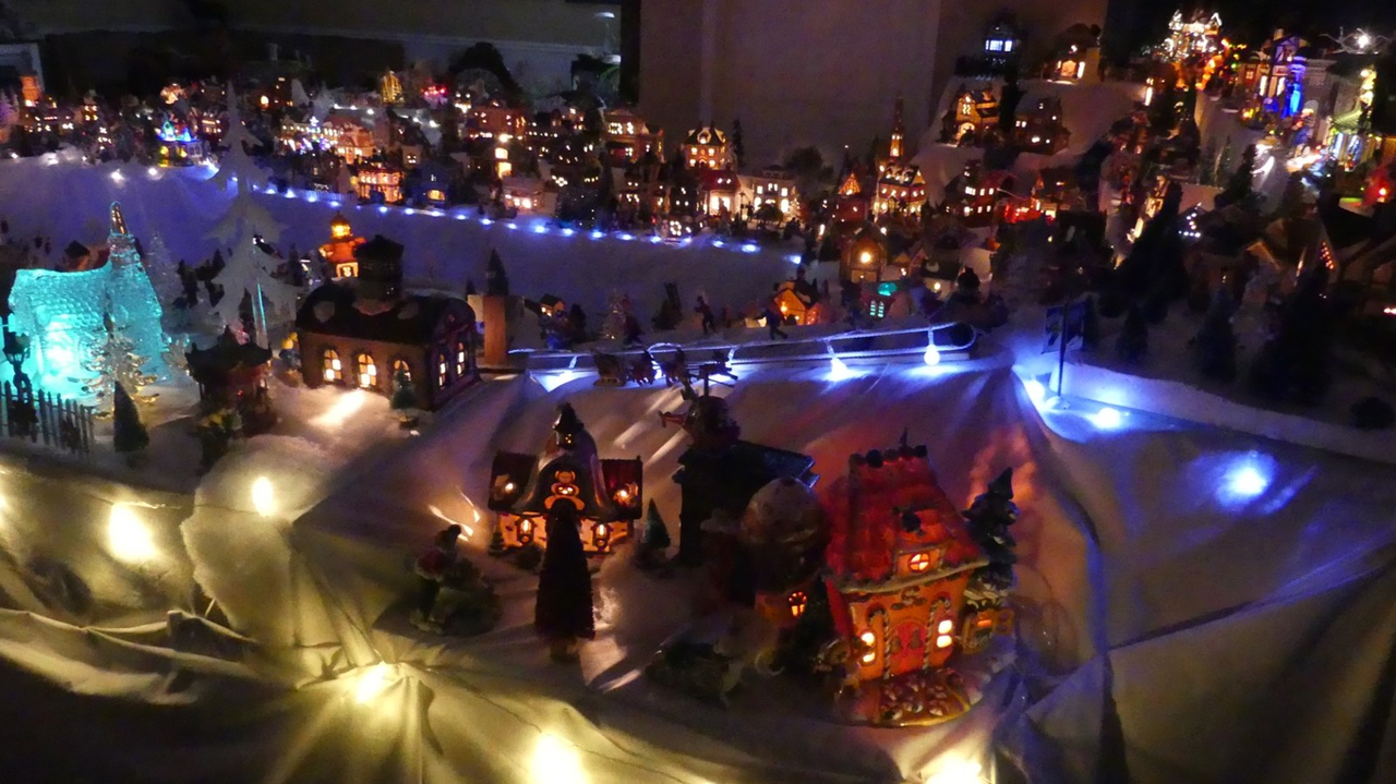 La féérie de Noël se passe en plein milieu du salon de Rachel et Philippe