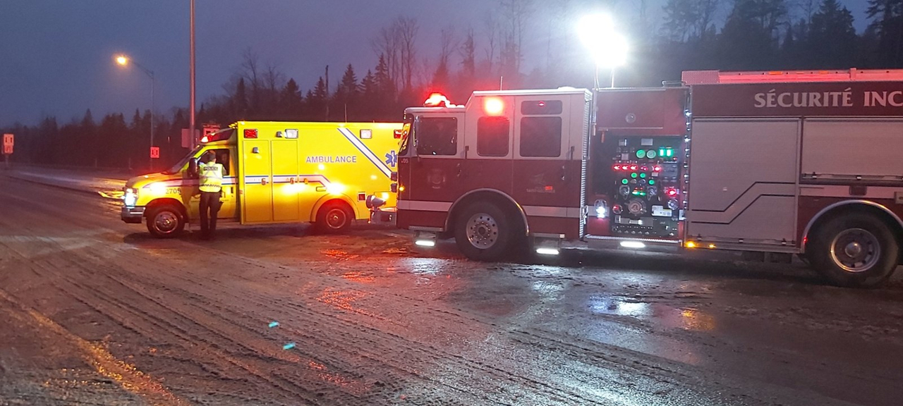 Un camion citerne se renverse près de la A-73 à Saint-Georges