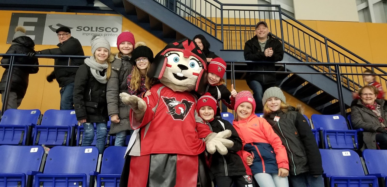 Un record d’affluence pour le Tournoi de ringuette de Sainte-Marie