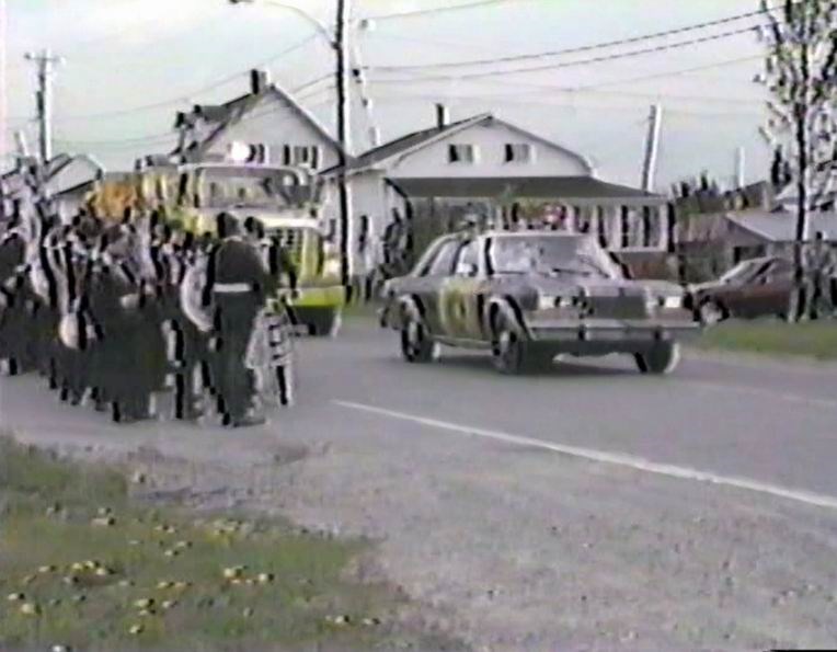 Normand De Lessard présente la parade du festival hippique de la Guadeloupe en 1985
