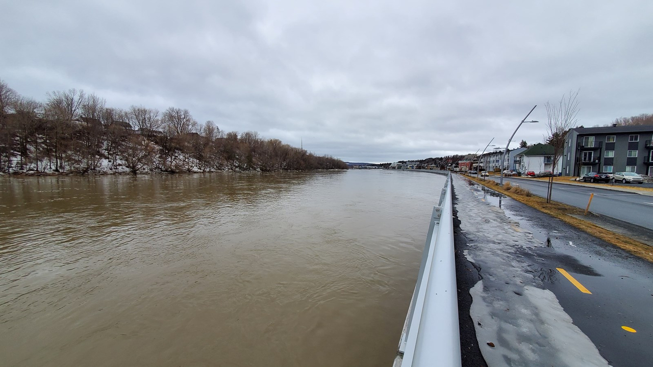 VIDÉO : Des embâcles causent des inondations à Saint-Georges
