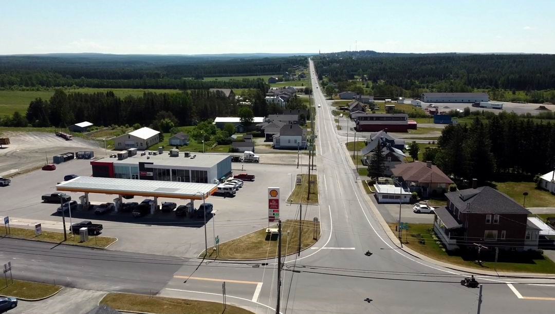 Normand DeLessard présente Saint-Prosper vue du ciel