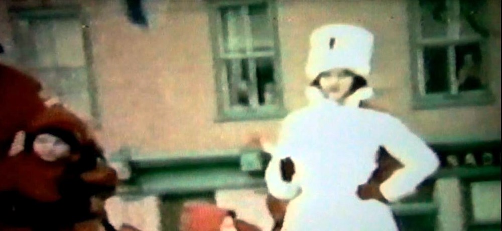 Normand DeLessard présente Louisette Beaudoin, ancienne duchesse du Carnaval de Saint-Georges