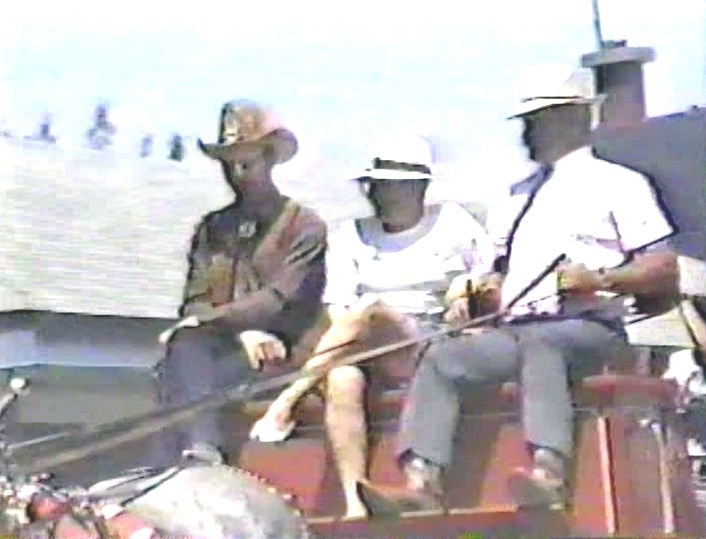 Normand DeLessard présente la parade du Festival Western de Saint-Victor en 1989