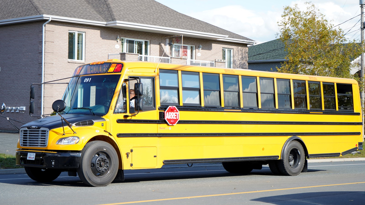 Plus de 250 M$ pour électrifier 65% des autobus scolaires d’ici 2030