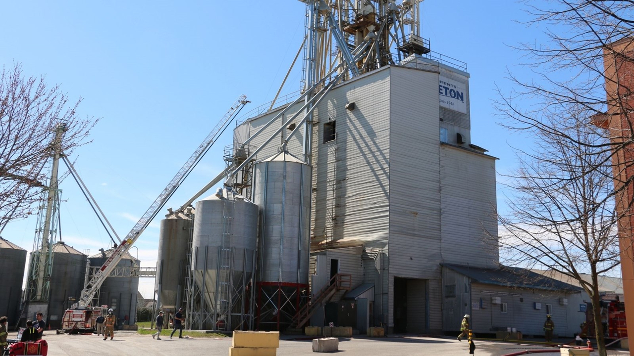 Incendie à l’usine des Aliments Breton