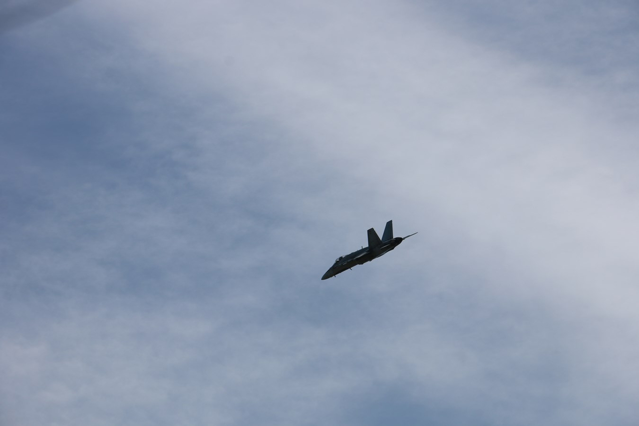 CF-18