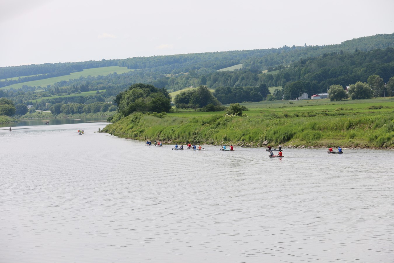 Découvrez en images la course de canot en binôme à Vallée-Jonction