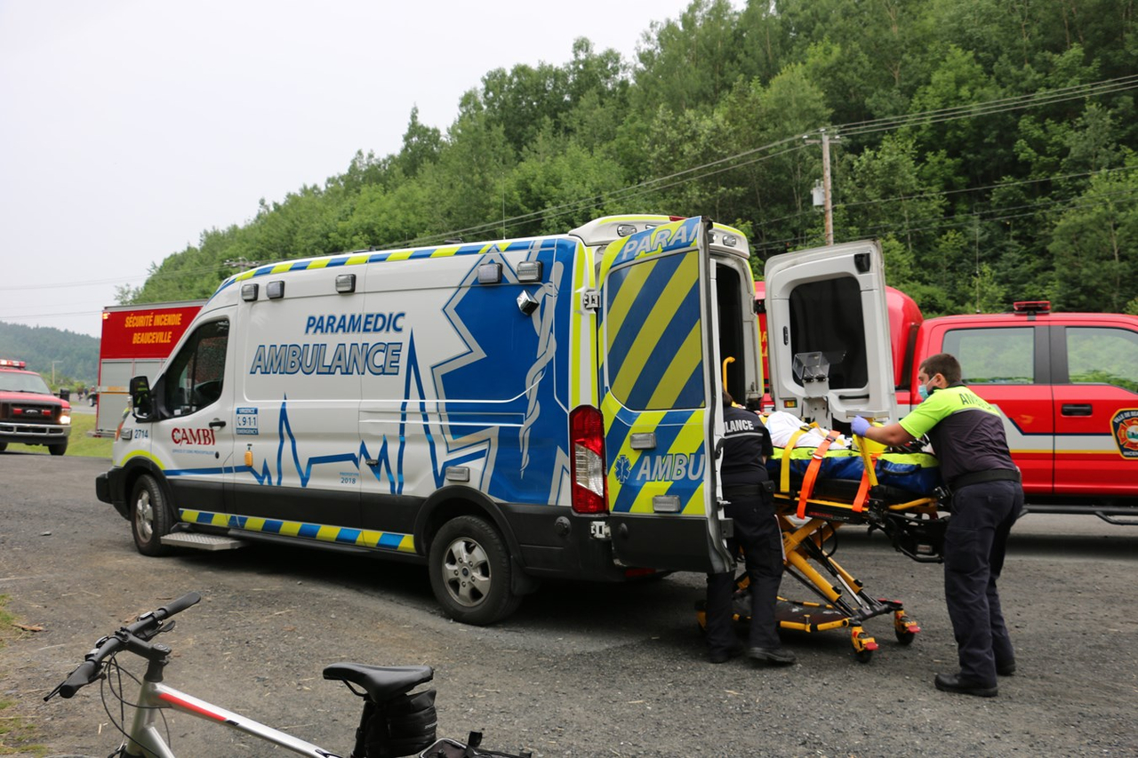 Un cycliste secouru à Beauceville
