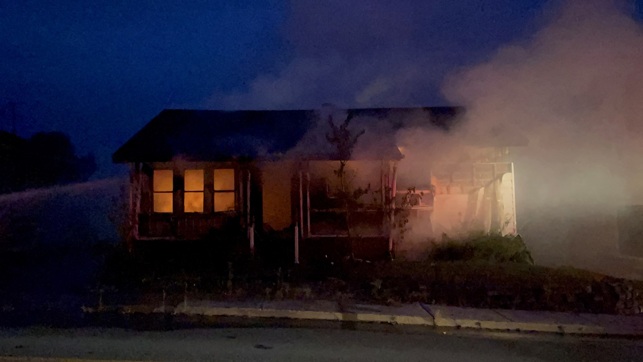 Une résidence ravagée par les flammes à Beauceville